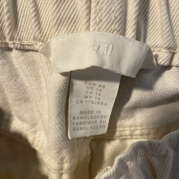 H&M Pants Womens 14 Plus High Rise Cream Relaxed Fit Straight Leg Jeans Stretch - Picture 2 of 7